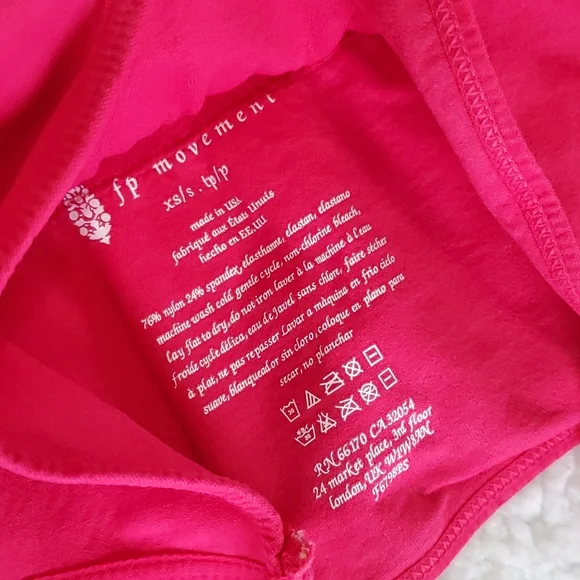 Free People Good Karma Crop bright pink - Picture 11 of 12